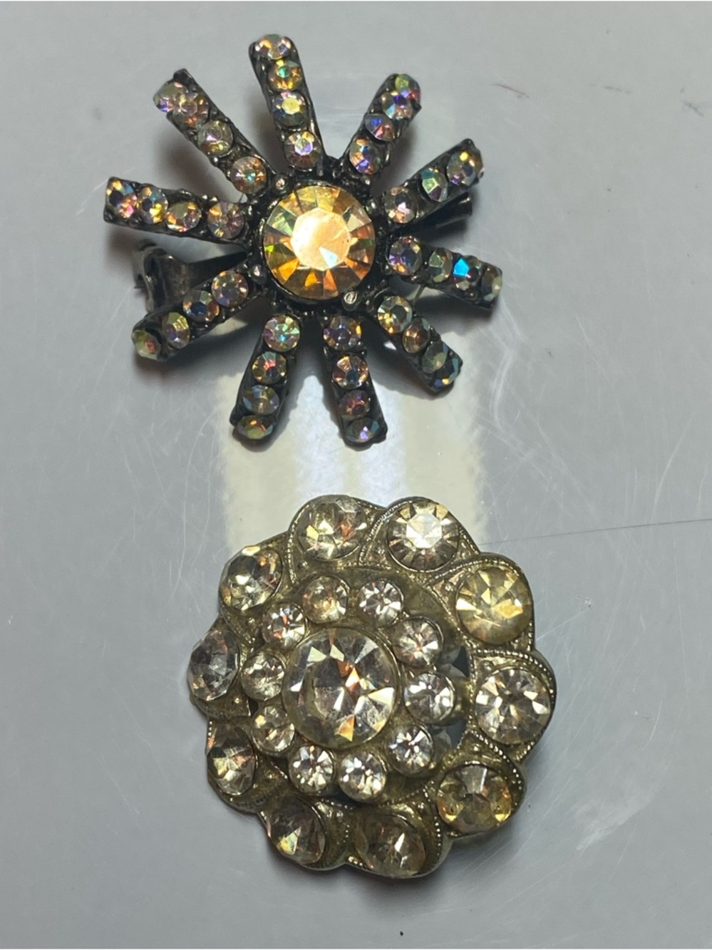 Vintage pins. Good condition.